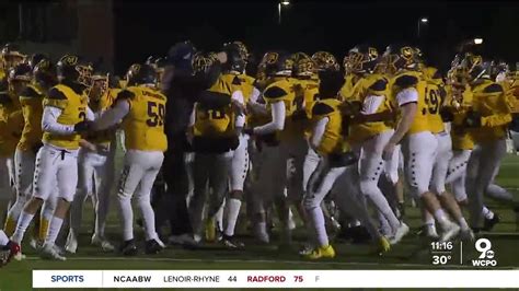 Moeller Football Team Going To State Semifinals