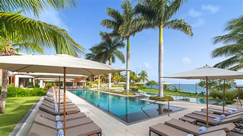 Expensive Tropical Resorts That Are Worth the Splurge | GOBankingRates