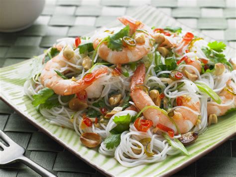 The sauce is made with ketchup, fish sauce, sugar, lemon juice and vinegar, and it's sprinkled liberally with bean sprouts and chopped peanuts. Easy Thai Noodles Recipe With Fresh Herbs Recipe