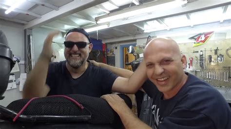 Ο κώστας παπαδόπουλος ήταν ο παίκτης που αποχώρησε την περασμένη εβδομάδα από το τα γενέθλιά του είχε σήμερα ο snik και η σύντροφό του, ηλιάνα παπαγεωργίου θέλησε να του ευχηθεί. ΚΛΑΣΙΚΗ ΠΕΡΙΠΤΩΣΗ ΒΛΑΒΗΣ !!! - YouTube