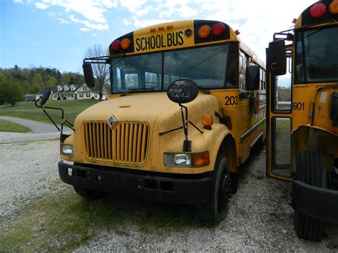 Owsley County Schools 203 2 Bus Lot Booneville Ky Bu Flickr