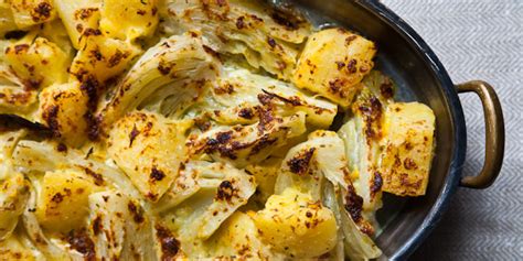 Ideally, you'll have a layer of fennel pretty much covered by a layer of chicken, but it's fine if some of the serve each piece with some fennel and a little of the pan juices spooned over, garnished with parsley and a lemon wedge. Fennel Recipes You'll Make Over And Over Again (PHOTOS)