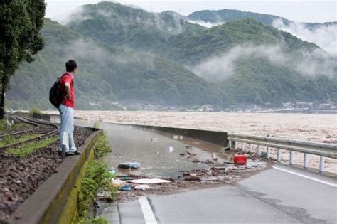 Lũ Lụt Lở đất ở Nhật Bản