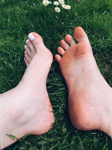 Pretty Feet Prettyfeet Of Nude Onlyfans Leaks The Fappening Photo