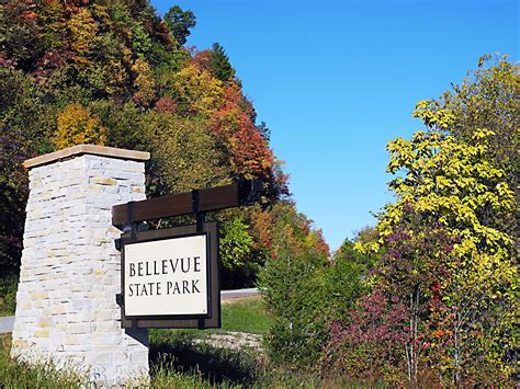 Located on the south side of Bellevue on the Great River Road, Bellevue