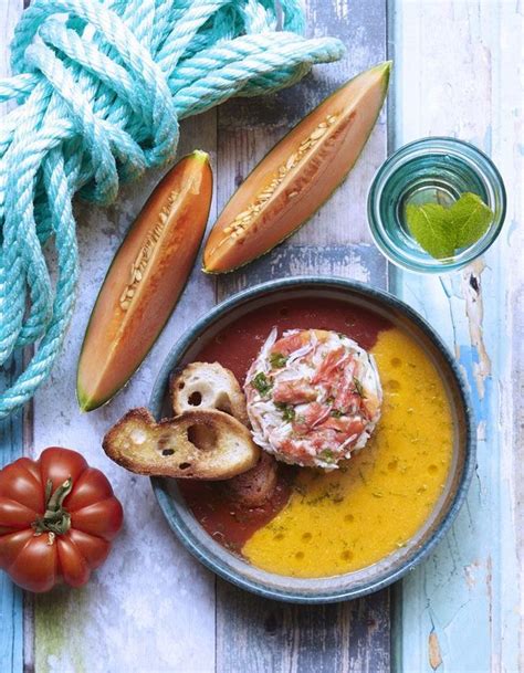 Soupe de concombre froide à la menthe et yaourt. 20 recettes de soupes froides estivales - Elle à Table