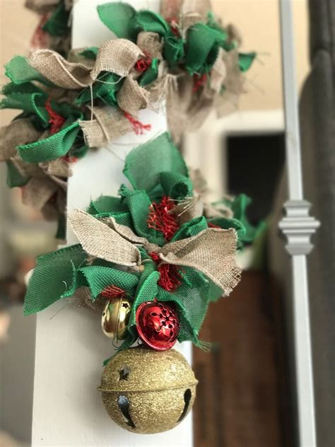 People love buying handmade items at christmas because they love unique over the shop bought items that everyone else has!. Easy Do-It-Yourself Burlap Christmas Garland for the ...