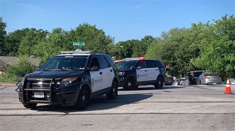update swat standoff in northeast austin has ended peacefully