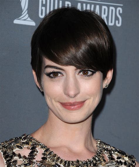 Anne Hathaway Short Straight Dark Brunette Hairstyle