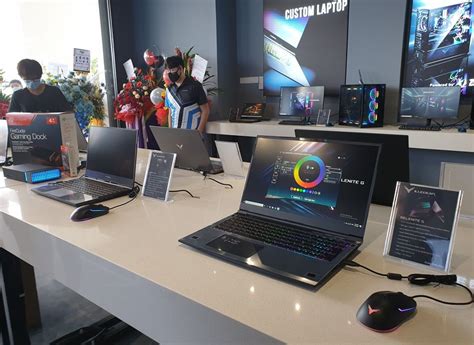 A bustling city but one with little of interest for the casual tourist. ILLEGEAR opens its Johor Bahru branch with ONYX Ryzen and ...
