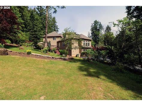 I have been obsessed with waterski since the age of 8 and the big dream is to find a way to ski everyday. Oregon Waterfront Property in Portland, Lake Oswego ...