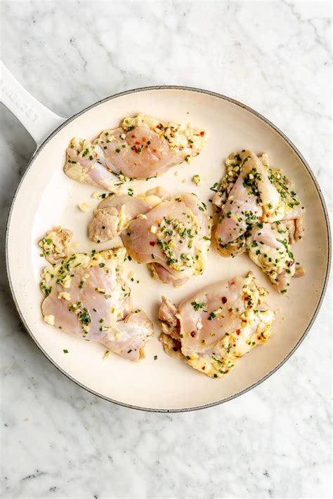 Lemon Garlic Chicken Thighs Easy And Delicious Recipe Fed And Fit