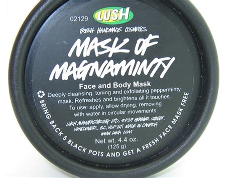 Easily smoothed over the skin, this mask is made with peppermint oil to stimulate, marigold oil and chlorophyllin to treat the skin; Review: Sometimes I Like Lush Mask of Magnaminty ...