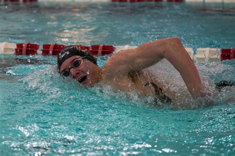 Davis Donicht Mens Swimming University Of Missouri St Louis