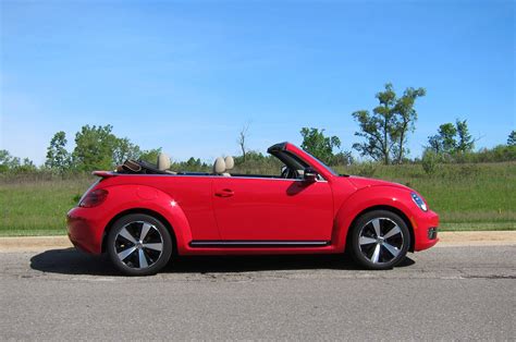 2013 Volkswagen Beetle Turbo Convertible Four Seasons Update June