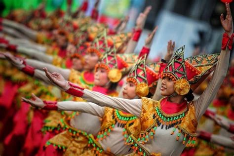 10 Colorful And Exciting Bohol Festivals And When They Happen