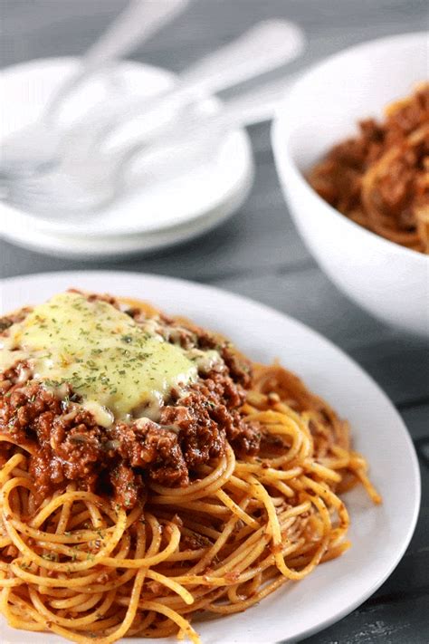 Quick And Easy Spaghetti Bolognese Scrambled Chefs