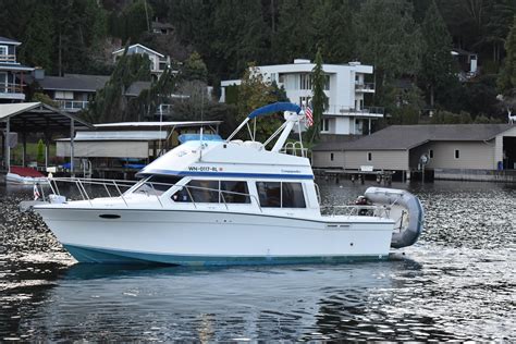 2000 Commander 30 Sportfish Cruiser Power Boat For Sale