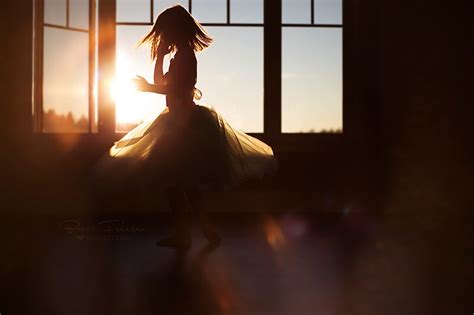 How To Take More Amazing Photos With Natural Backlighting