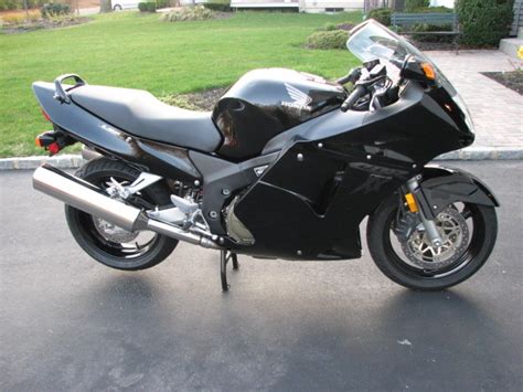 Honda cbr 1100 xx super blackbird 1999 motorcycle style: 2003 Honda CBR1100XX Super Blackbird - Moto.ZombDrive.COM