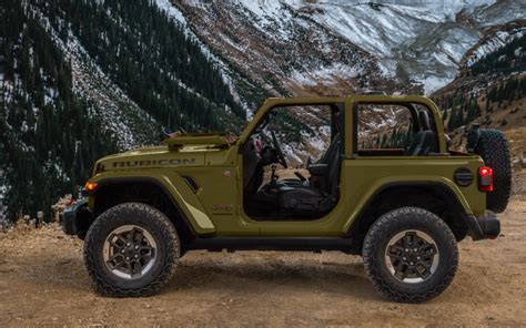 It is available in 2 variants and 5 colours. JL in Commando Green | 2018+ Jeep Wrangler Forums (JL ...