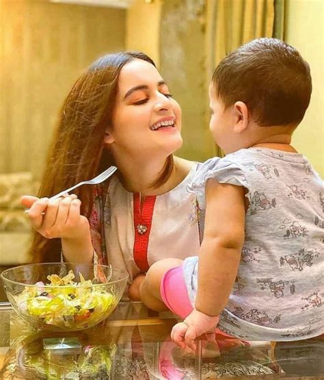 Lovely Moments Of Aiman Khan With Daughter Amal Muneeb Showbiz Pakistan