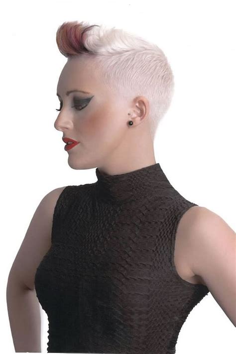 Any hairstyle can be feminine. Feminine Extreme Short Haircuts for Ladies 2018-2019 ...