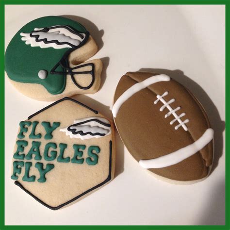 Philadelphia Eagles Cookies. Fly Eagles Fly. | Football sugar cookies