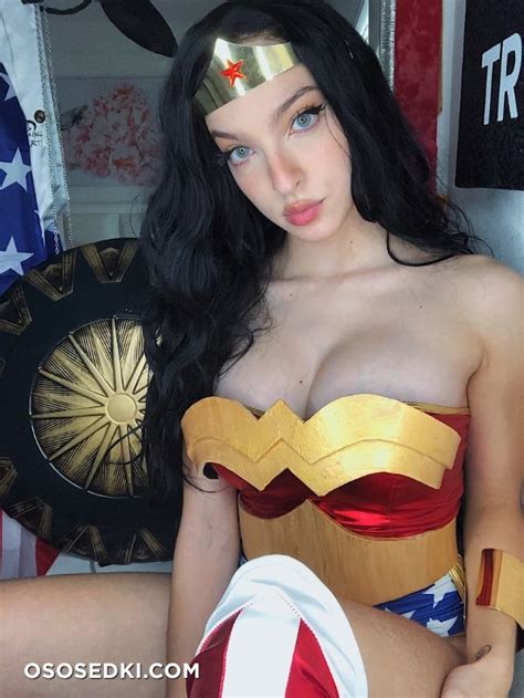 Miss Bri Torress Wonder Woman Naked Cosplay Asian Photos Onlyfans Patreon Fansly Cosplay