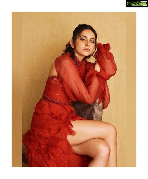 Rakul Preet Singh Instagram Know Your Self Worth And Then Add Tax 😝😝 ️ Voguebeautyawards