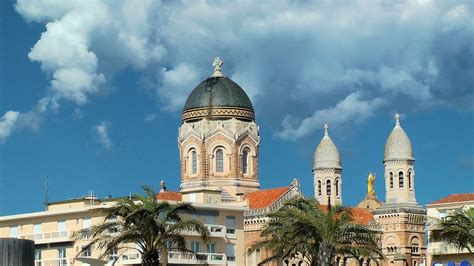 In 2017, it had a population of 35. Saint-Raphaël, French Riviera, France HD (videoturysta ...
