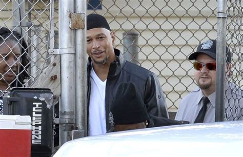 Former Nfl Player Rae Carruth Released From Prison After 18 Years