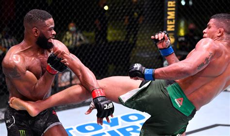 Ufc Gilbert Burns Whips Tyron Woodley In Unanimous Decision