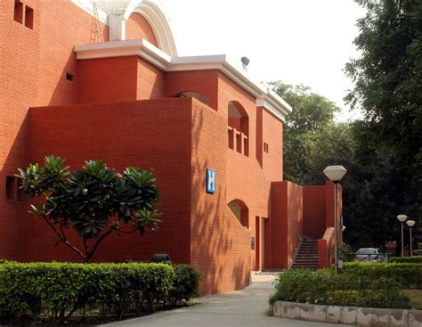 10 Best Fine Art Schools Of India To Build A Career In Visual Arts