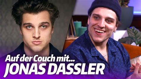 Ein Blick In Jonas Dasslers Seele Auf Der Couch Mit Jonas Dassler Youtube