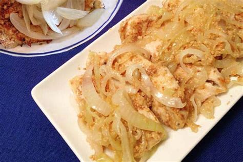 Pour the marinade evenly over the top of the chicken. Cuban Chicken with Onions - Pechuga a la plancha - 2 ...
