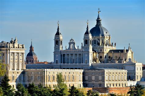 Introduction To Madrid The Capital City Of Spain Encircle Photos