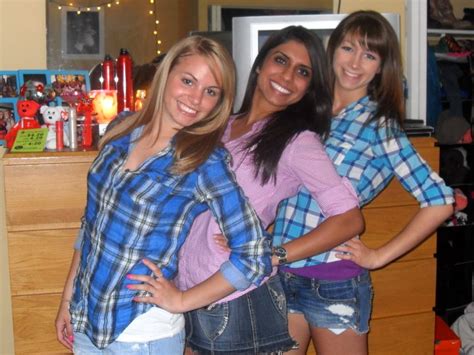 11 Poses Girls Do In Pictures Her Campus