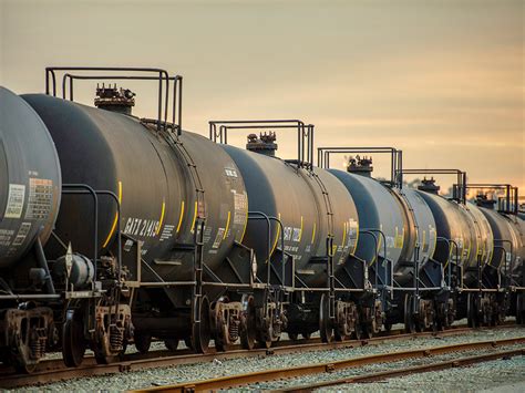 Oil Firms Resume Rail Shipments As Crude Oil Pipelines Fill Up Again