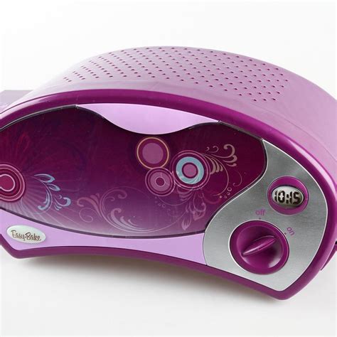 Eighth Grader Finds Easy Bake Oven Sexist