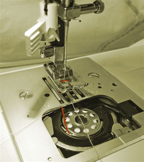 Basics Threading Your Sewing Machine Yesterdays Thimble