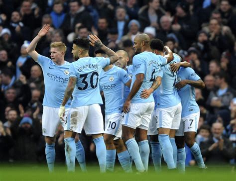 Manchester City claim 17th straight win, Harry Kane equals record for ...
