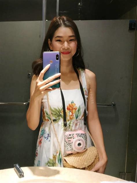 Happy Selfie Sunday Thai Korean Tickypose Scrolller