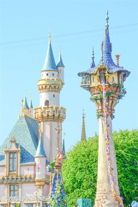 The Two Towers Brandon Le Flickr Disney Rapunzel Disney Alice