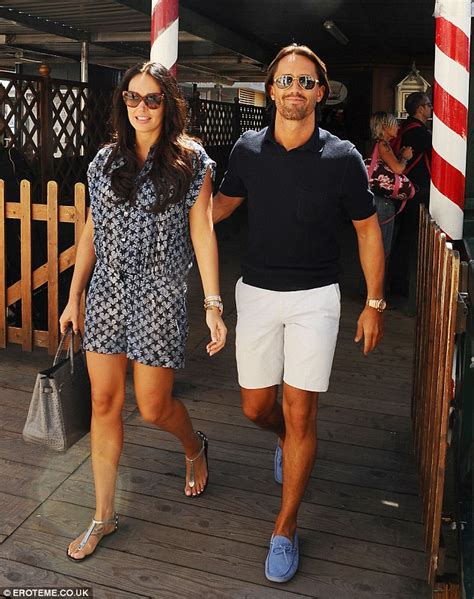 Tamara Ecclestone Relaxes With Her Husband To Be Just Weeks Before The Big Day Daily Mail Online