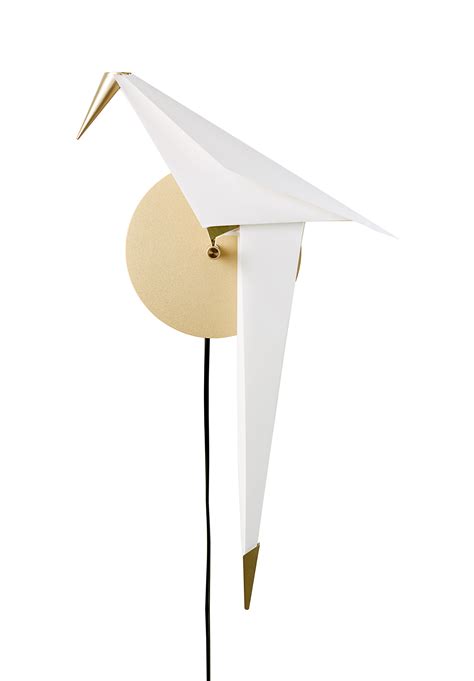 Wall lights are a great way of lighting up areas and corners in your living space whilst creating a welcoming atmosphere. Moooi Perch Light Small Wall light with plug - White/Gold ...