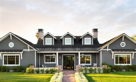 They stay on the surface for a long time protecting the dulux delivers six different colours of this paint, including white, black, gallant grey, green glade, pure brilliant white, and dark grey. Bright green landscaping sits perfectly against this blue ...