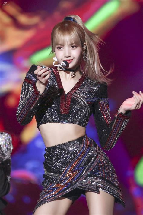 On the latest episode of mnet's. 23 Times BLACKPINK's Lisa Was A Fashion Icon To Celebrate ...