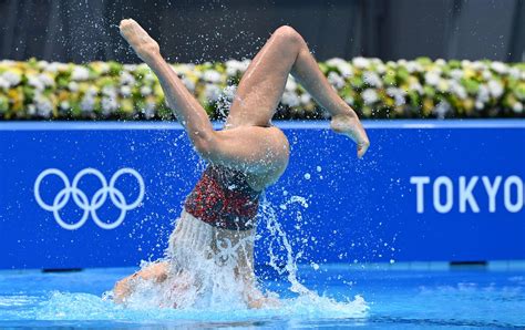 olympics awesome artistic swimming photos show how hard the sport is