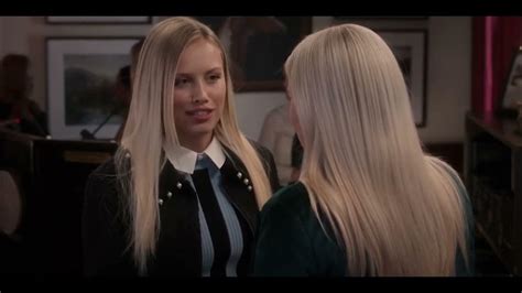 The Sex Lives Of College Girls Season 2 Kiss Scenes — Renee Rapp And Gracie Dzienny Youtube